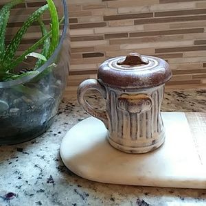 Vintage red clay trash mug with lid